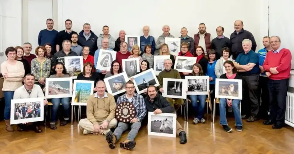 Conceptos básicos del Club de Fotografía: Por qué deberías unirte a un club de cámaras.