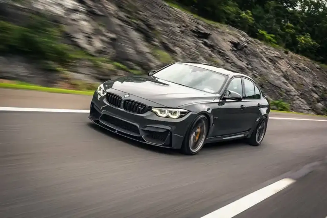 Cómo crear la toma perfecta de un vehículo en movimiento.