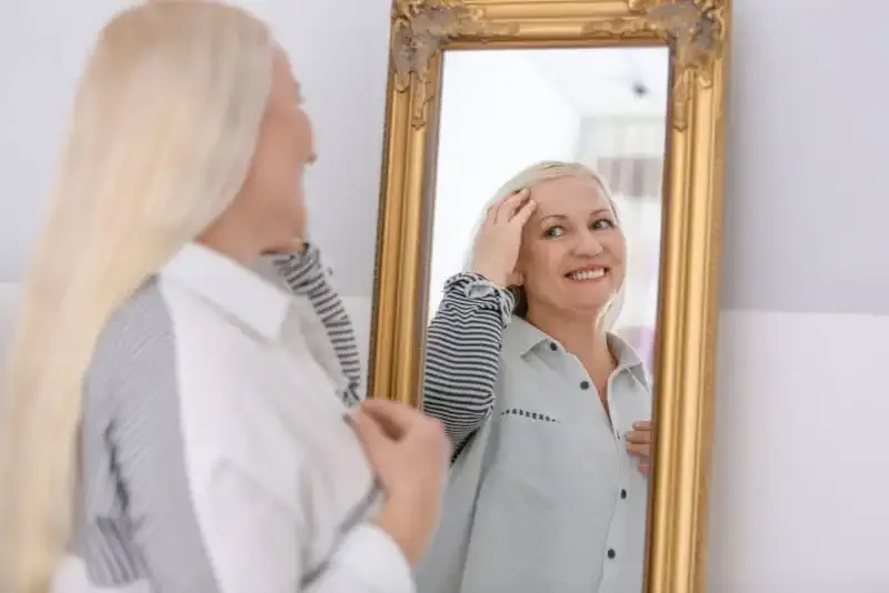 Cómo sonreír para las fotos: 8 consejos para retratos perfectos.