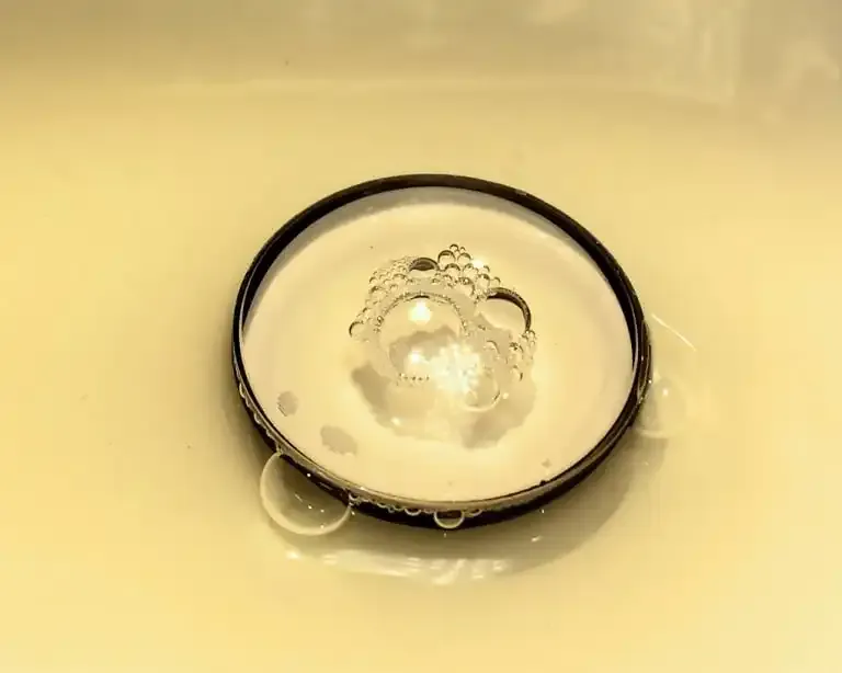 Cómo eliminar hongos de una lente