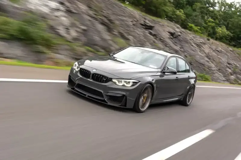 Cómo crear la toma perfecta de un vehículo en movimiento.