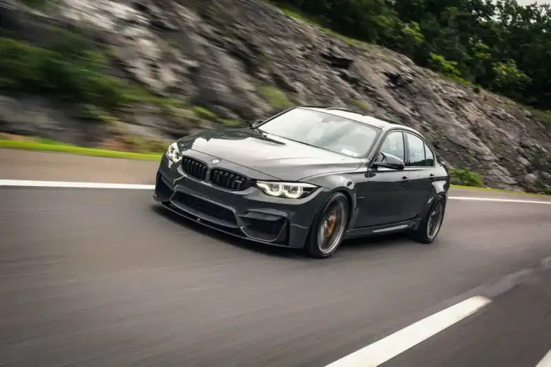 Cómo crear la toma perfecta de un vehículo en movimiento.