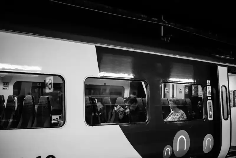 Cómo planificar un exitoso viaje de fotografía callejera con un presupuesto ajustado