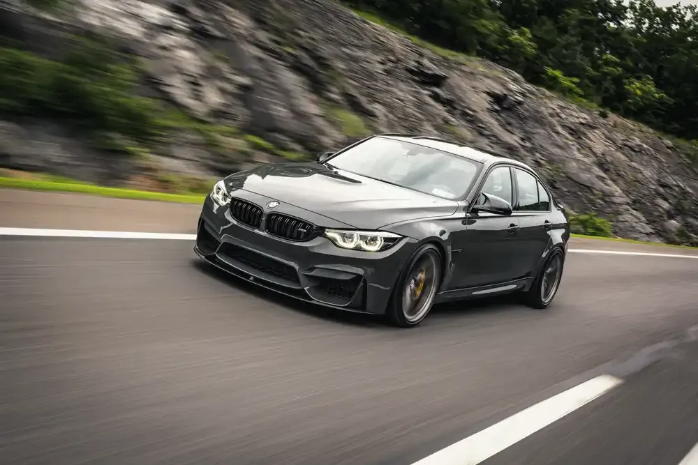 Cómo crear la toma perfecta de un vehículo en movimiento.