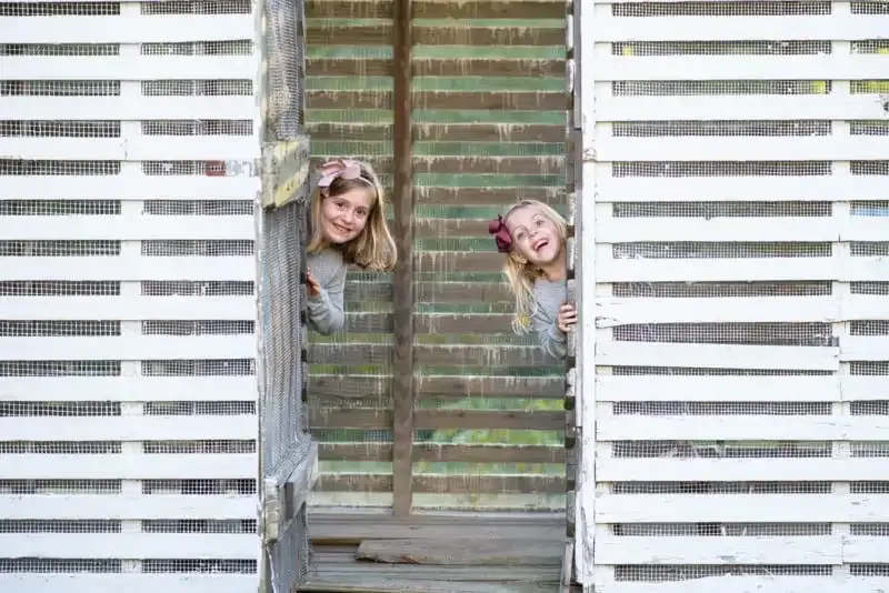 10 consejos para conseguir que los niños sonrían naturalmente en las fotos: Secretos de un profesional.