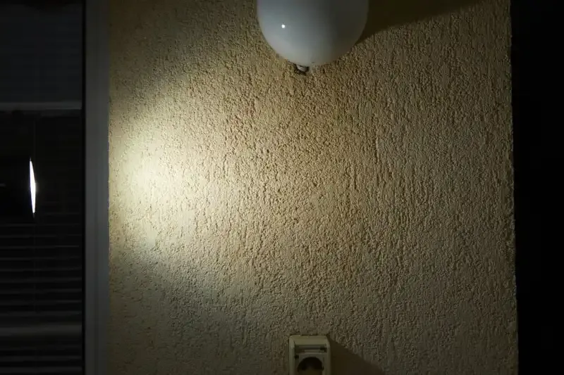 No, las cuadrículas no aumentan directamente el contraste en las fotos.